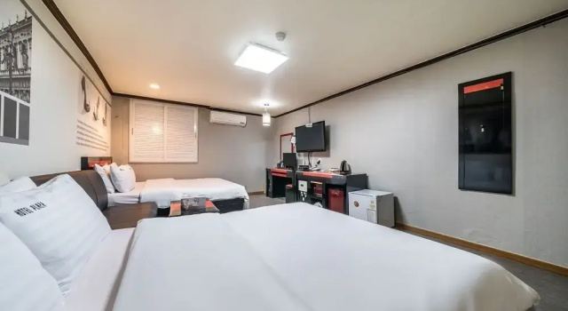 Cheonho Plaza, Rezerwuj Hotel Hotele w Gangdong-Gu z parkingiem, Parking