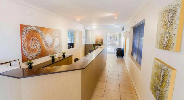Comfort Inn & Suites Manhattan, Book Hotel Port Adelaide 