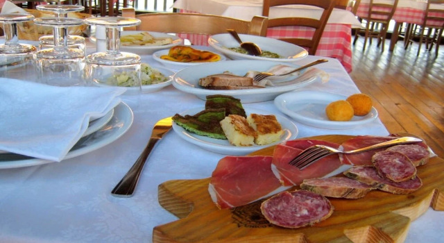 Коттедж Comfort с 2 комнатами Charming Residence in the Hills Surrounding La Spezia