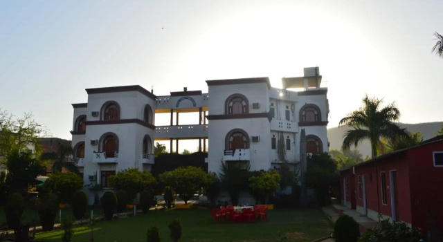 Hotel Sanctuary Resort