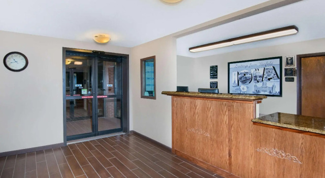 Super 8 by Wyndham Fairfield, Reserva ahora Hotel Fairfield Iowa