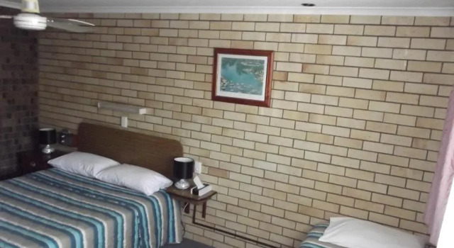 Номер Standard Bridge Street Motor Inn