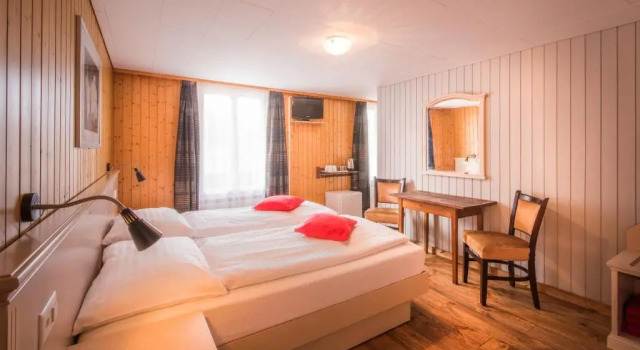 Четырёхместный номер Standard Hotel Tell and Apartments