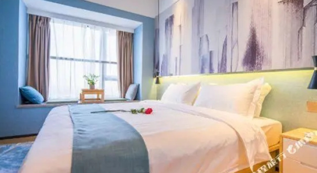 Люкс Xinyang Celebrity Art Hotel