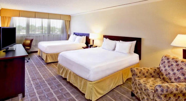 Radisson at Star Plaza, Book Hotel Hoteller i Merrillville med pool, Swimmingpool