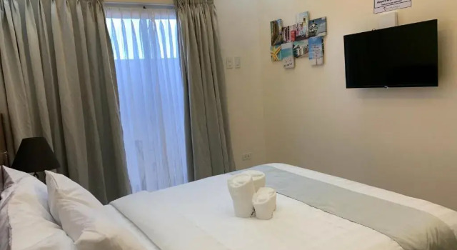 Villa MJ Maristela Beach Resort