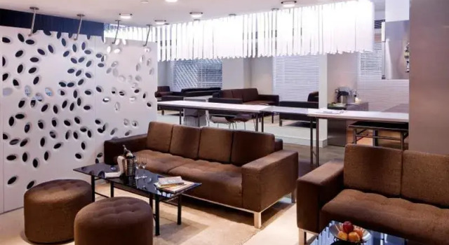 OVOLO Hotel West Kowloon, Rezerwuj Hotel Hotele w Hongkong z parkingiem, w pobliżu MTR Olympic Station, Parking