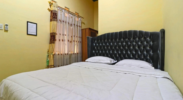 Номер Economy Wisma Barokah