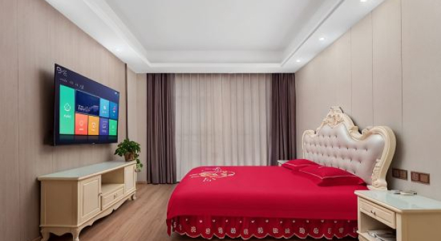 Люкс Business Huaxian Jinlong Business Hotel (Huayi High-speed Railway Station)