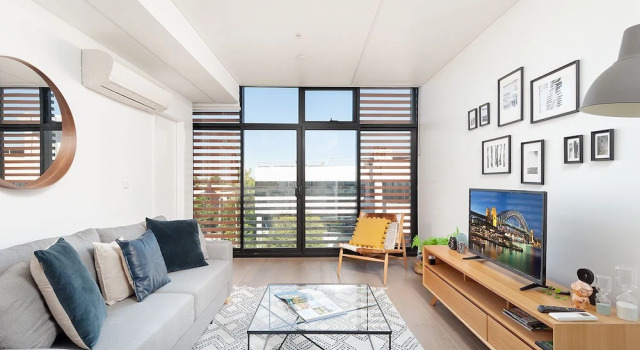 Апартаменты Newtown's Best Designer Apartment H395
