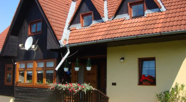 Drevenica Michael, Rezervovat Hotel Hotely v Žilinský kraj s parkováním, Parkování
