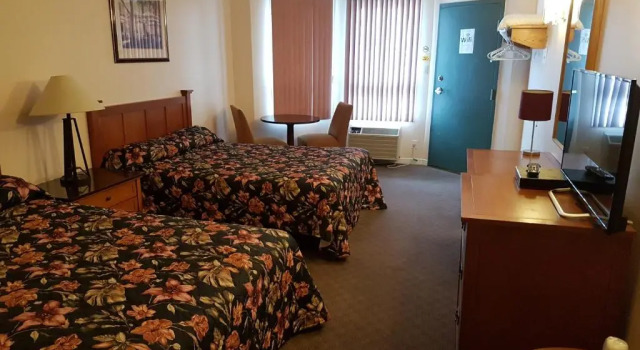 Номер Deluxe Lakeview Resort Motel