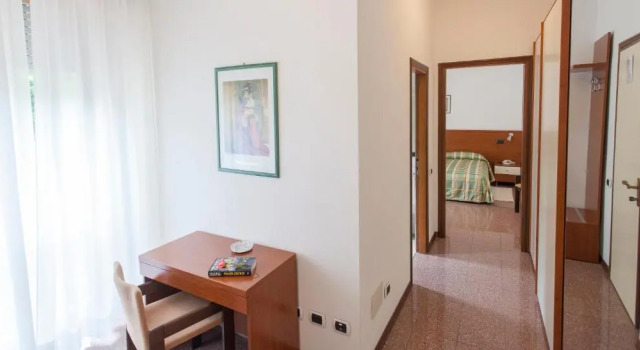 Полулюкс Hotel Rossini