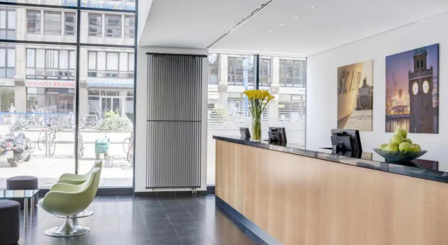 Номер Business IntercityHotel Hamburg Hauptbahnhof