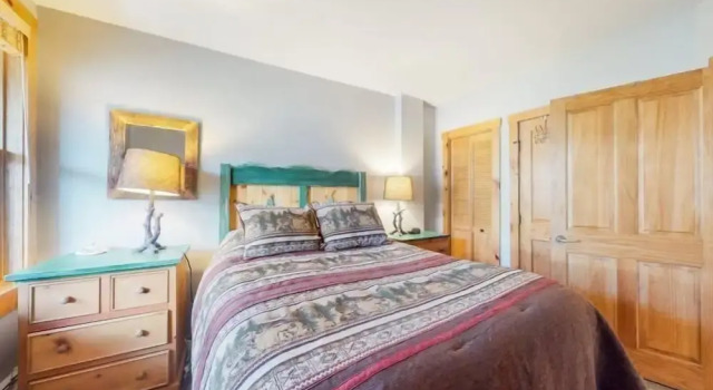 1 Bedroom Premier Mountain Condo In River Run Village Just A Short Walk To Shopping, Dining, And Skiing, Забронировать Апартаменты/квартира Отели Кистон с бассейном, Бассейн