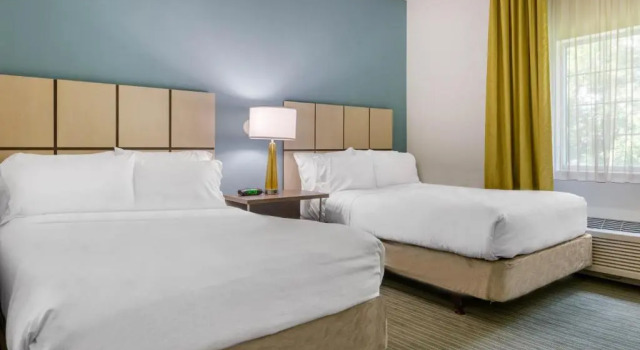 Четырёхместный номер Standard Candlewood Suites Fort Myers/Sanibel Gateway by IHG