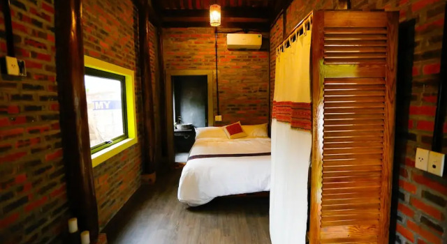 Bis House