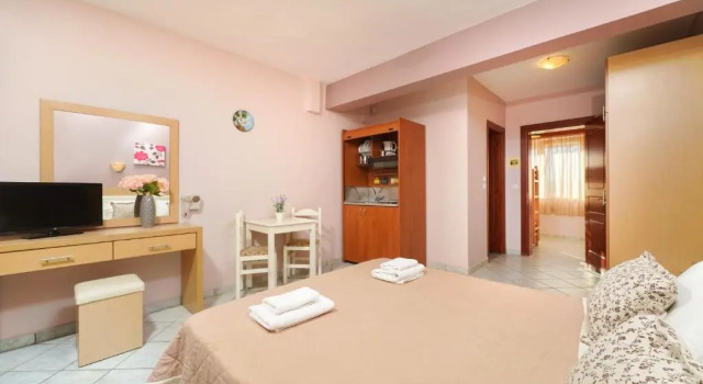 Апартаменты Hotel Makrina