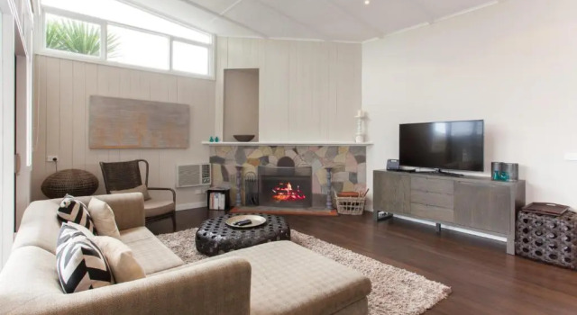 Madeleine Street, Book Hotel Red Hill 