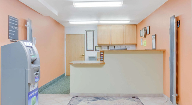 Super 8 by Wyndham Cooke City Yellowstone Park, Buchen Sie Hotel Cooke City Montana