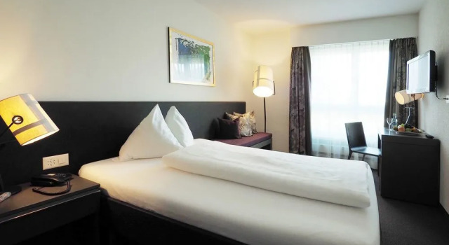 Hotel Holiday Thun, Prenota Hotel Gwatt Thun