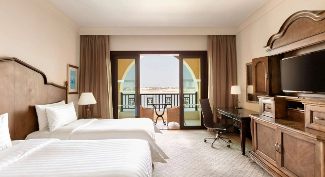 Двухместный номер Horizon Club Deluxe с балконом Отель Shangri-La, Qaryat Al Beri, Abu Dhabi