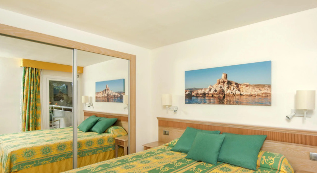 Двухместный номер семейный Отель Iberostar Club Cala Barca - All Inclusive