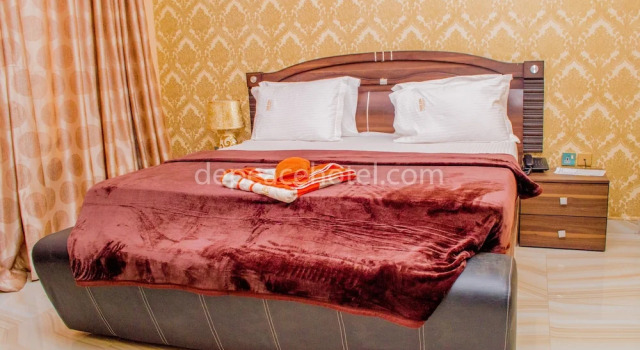 Двухместный номер Deluxe Peace Hotel and Suites