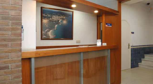 Almirall Apartaments