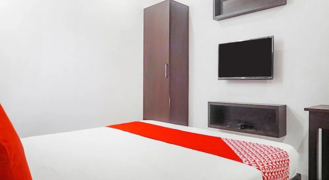 Z Inn by OYO Rooms, Забронировать Отель Отели штата Махараштры 3 звезды, 3*