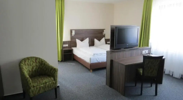 Четырёхместный номер Standard Hotel-Restaurant Zum Stern