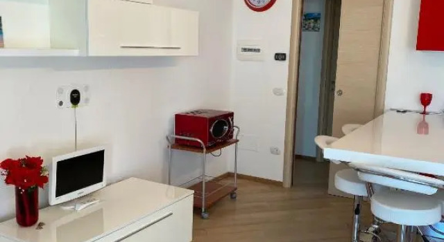 MIMA61 - Appartamento con giardino e posti auto a 50mt dal centro