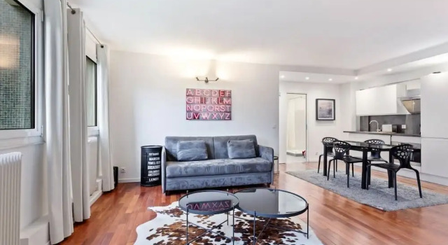 Stunning One Bedroom Apartment Sleeps 5, in Paris, Забронировать Апартаменты/квартира 15-й округ: Порт-де-Версаль Париж, рядом с Espace Nadeshiko Paris France