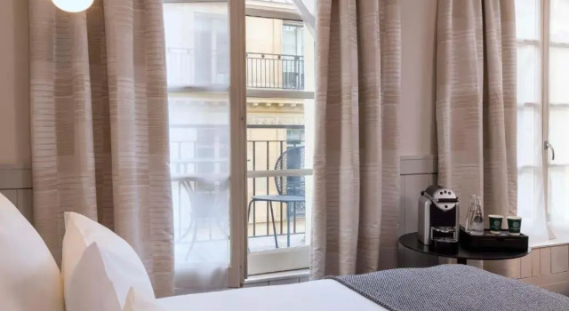 Двухместный номер Deluxe с балконом Hôtel Hélios Opéra