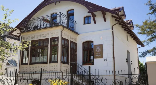 Villa Mistral