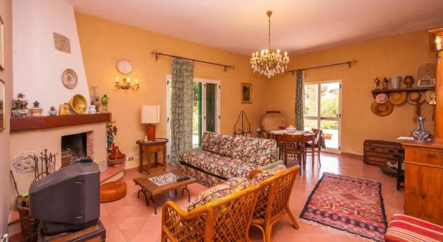 Villa Cesare, Book Villa Hotels in Sicily with Parking, Parking