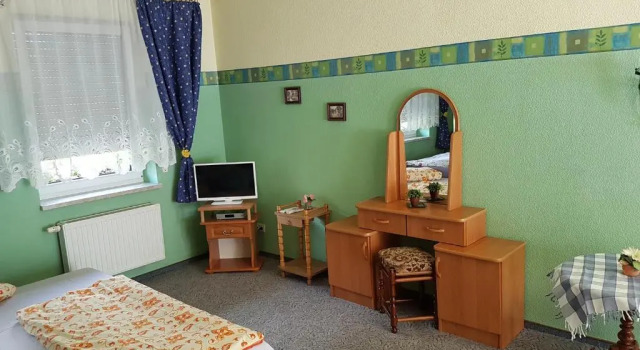 Landpension Zum Schweizerberg, Забронировать Отель Биосферный заповедник Шорфхайде-Хорин Бранденбург