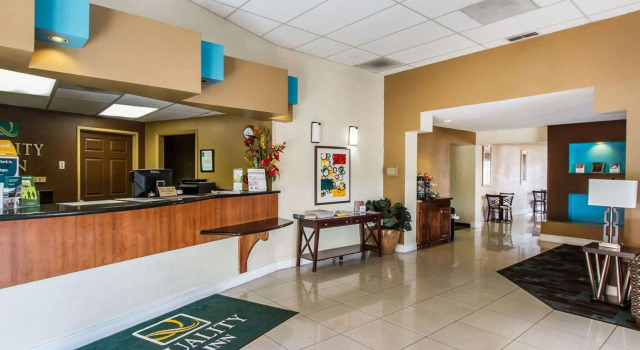 Quality Inn Tucson Downtown near Convention Center, Boek Hotel Hotels in Tucson met zwembad, Zwembad