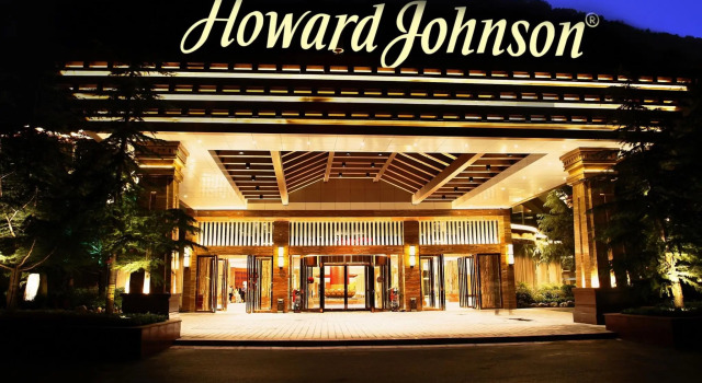 Howard Johnson Tianyuan Resort Jiuzhaigou, Prenota Resort Hotel a Ngawa con piscina, Piscina