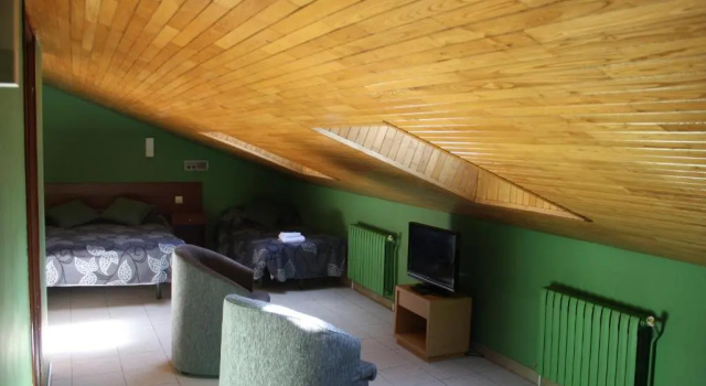 Четырёхместный номер Standard Hotel Les 7 Claus