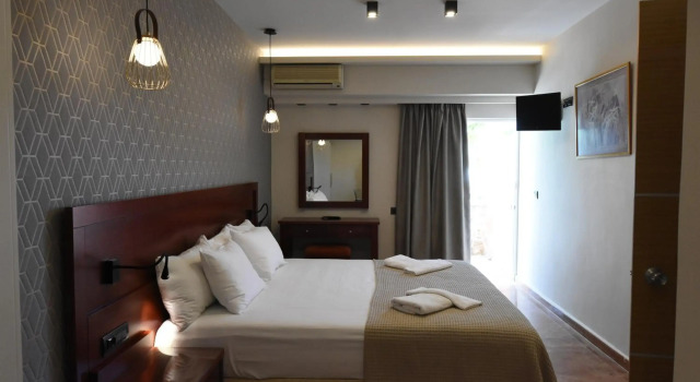 Viaros Hotel Apartments, Prenota Appartamento Hotel a Peloponneso con parcheggio, Parcheggio