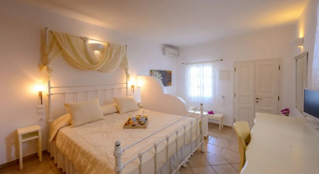 Трёхместный номер Superior с балконом и с красивым видом из окна Chora Resort Hotel & Spa