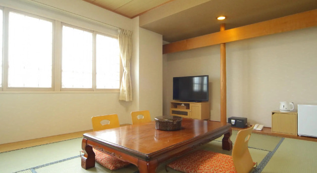 Трёхместный номер Standard Kojohama Onsen Hotel