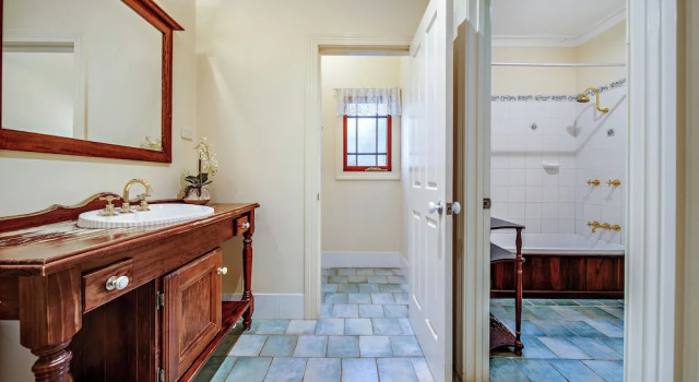 Коттедж с 3 комнатами Whispering Pines Cottages