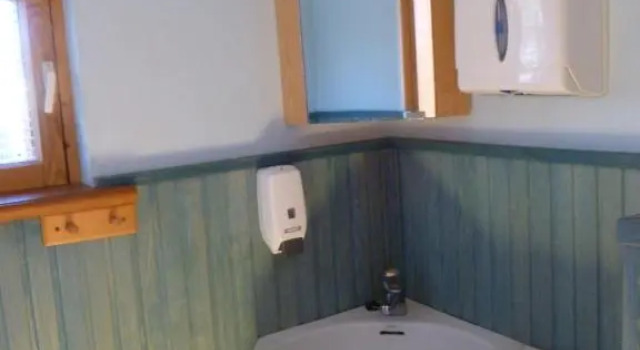 Teeny and Loora, Varaa Huoneisto Hotellit Pärnumaa pysäköinnillä, Pysäköinti