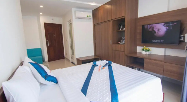 Четырёхместный номер Standard с балконом Mermaid Seaside Hotel