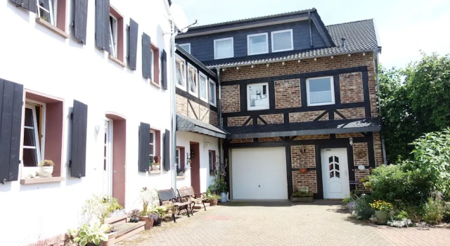 Das Bienenhaus, Boek Hotel Hotels in Mechernich met parkeren, Parkeren