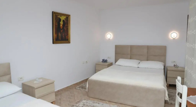 Апартаменты Downtown Apartment 2
