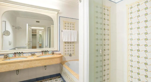Двухместный номер Deluxe Grand Hotel Capodimonte