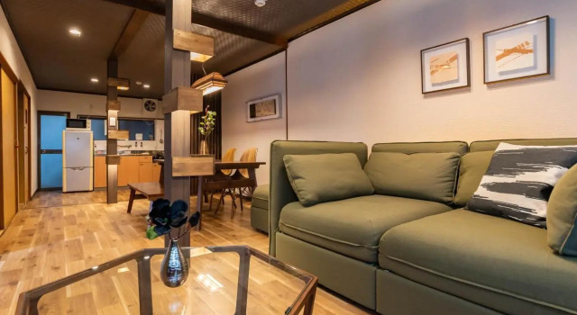 Коттедж Bijou Suites Goen